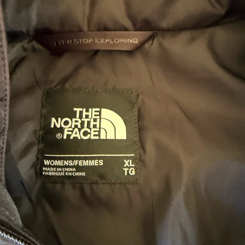The North Face Dark Jacket with Logo - Picture 2 of 3